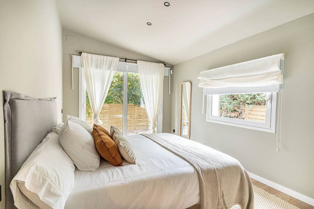 Villa Atardecer-15' to Barcelona / Bbq / Swimming Pool in Sant Cugat del Valles, Barcellona entroterra