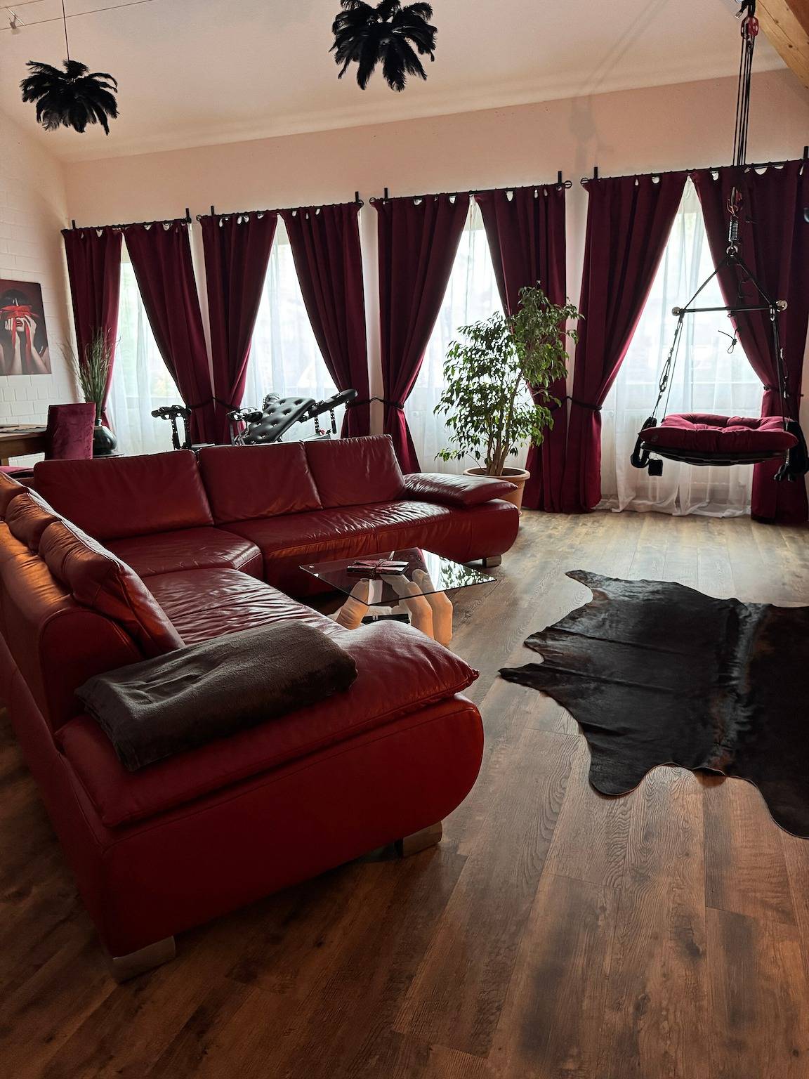 Ganze Wohnung, Red Silence I Design Suite nahe Koblenz I Erlebnis statt Standard in Bendorf, Osteifel