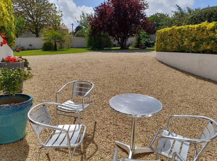 Gîte pour 4 personnes, avec terrasse et jardin à Meschers-sur-Gironde - 3