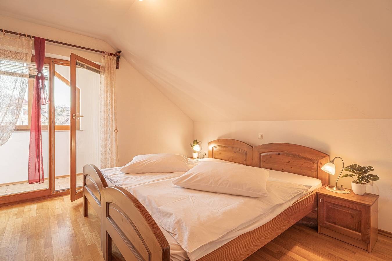 Hotel für 2 Personen mit Balkon in Cerknica, Innerkrain-Karst