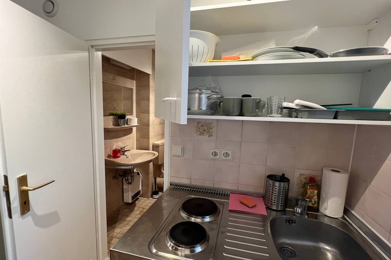 Geheel vakantieappartement, Vakantieappartement voor 2 personen met balkon in Mannheim, Rijndal