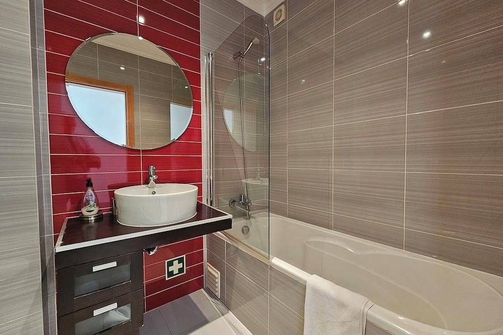 Ganze Wohnung, Seafront Complex with private pool, two bedroom apartment fully equipped in Fuseta, Moncarapacho e Fuseta