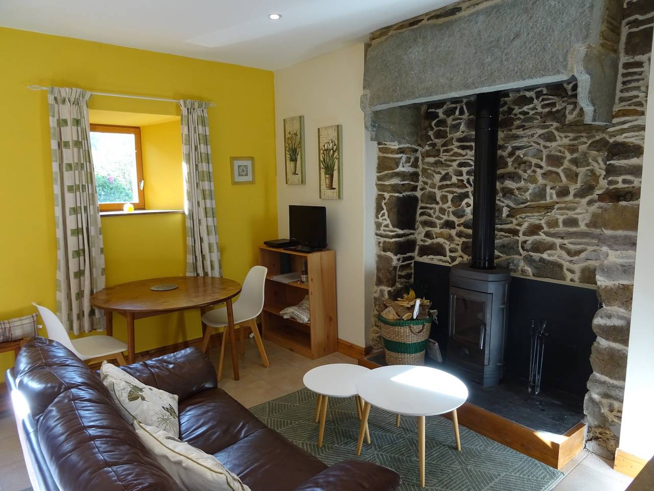 Gîte Chèvrefeuille - Pen Ar Voas: private Terrasse, Gemeinschaftsgarten und Wlan in Plestin-les-Grèves, Ceinture Dorée