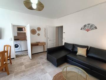 Gîte pour 4 personnes à Saint-Martin-de-Brômes