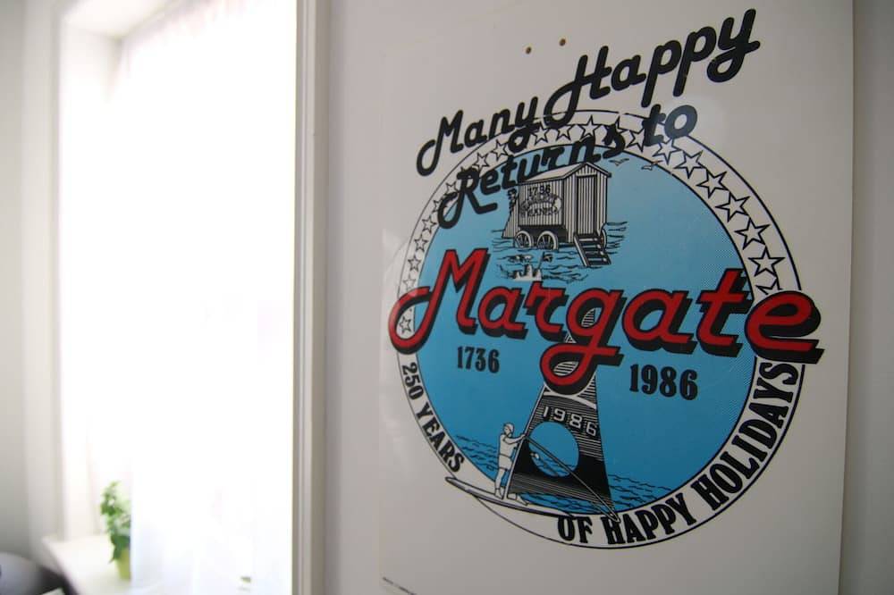 Margateultra #private floor#2 bedrooms+own access in Botany Bay, Kent