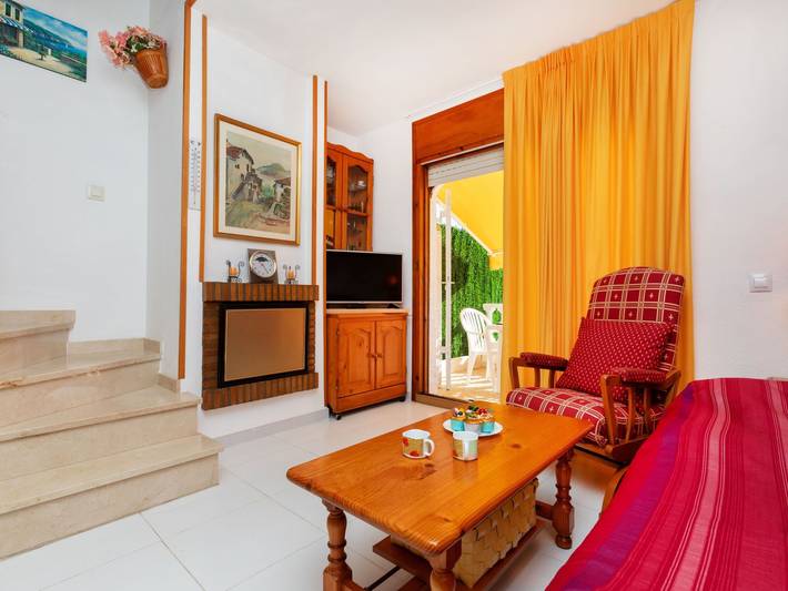 Ferienhaus für 6 Personen, mit Pool und Terrasse sowie Garten in Mont-roig del Camp - 4