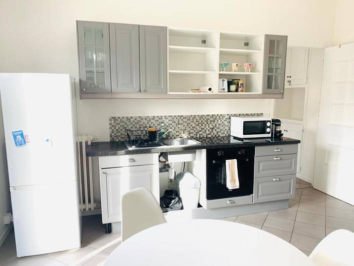 Gîte pour 6 personnes, avec vue et balcon dans Plage Carras Nice - 3