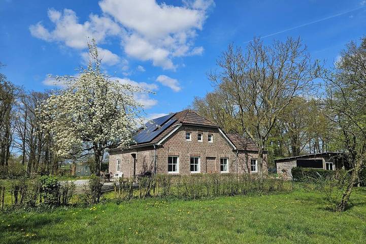 Ferienhaus für 9 Personen, mit Garten