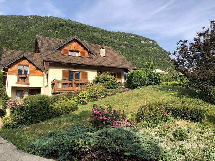 Chambre d’hôte pour 2 personnes, avec jardin en Haute-Savoie