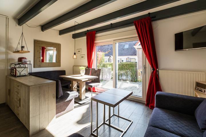 Strandhaus für 4 Personen, mit Balkon/Terrasse und Terrasse auf Ameland
