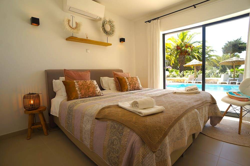 Charme Salema Villa - Oceanview - Privater Pool - Klimaanlage in Salema, Naturpark Südwest-Alentejo und Costa Vicentina