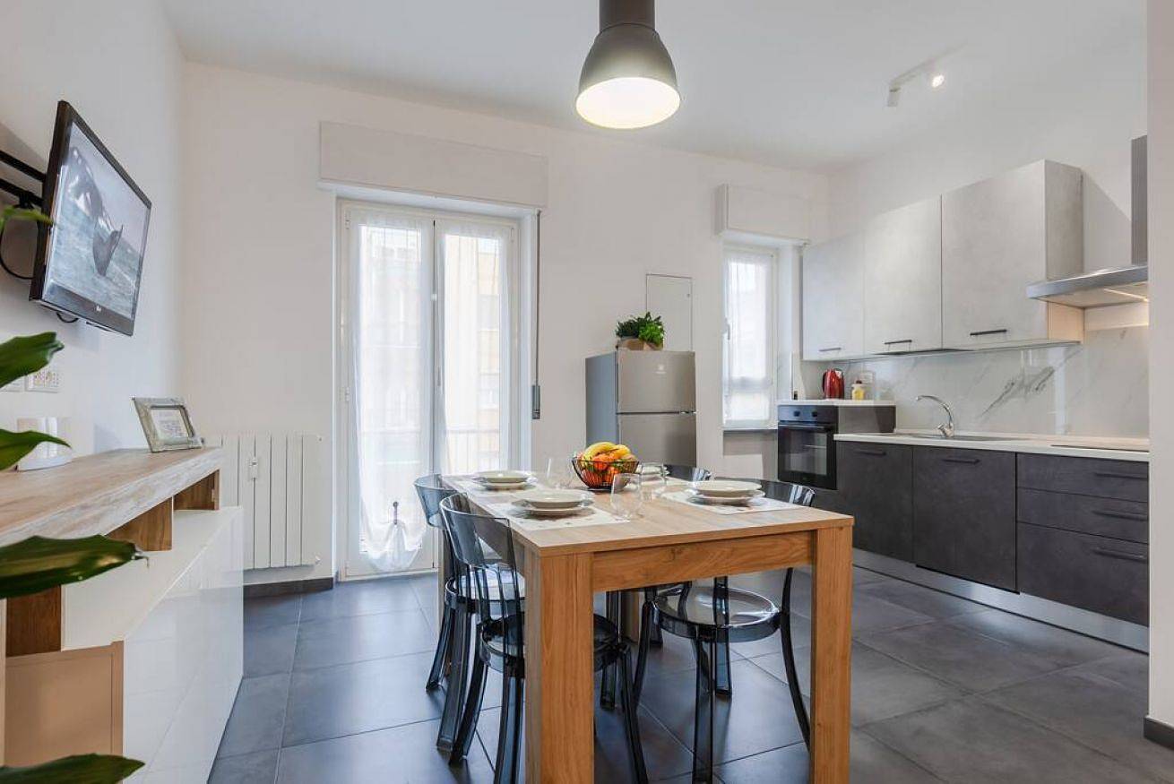 Appartamento intero, New! Home Holiday Confortevole Appt x4 in La Spezia (Città), La Spezia