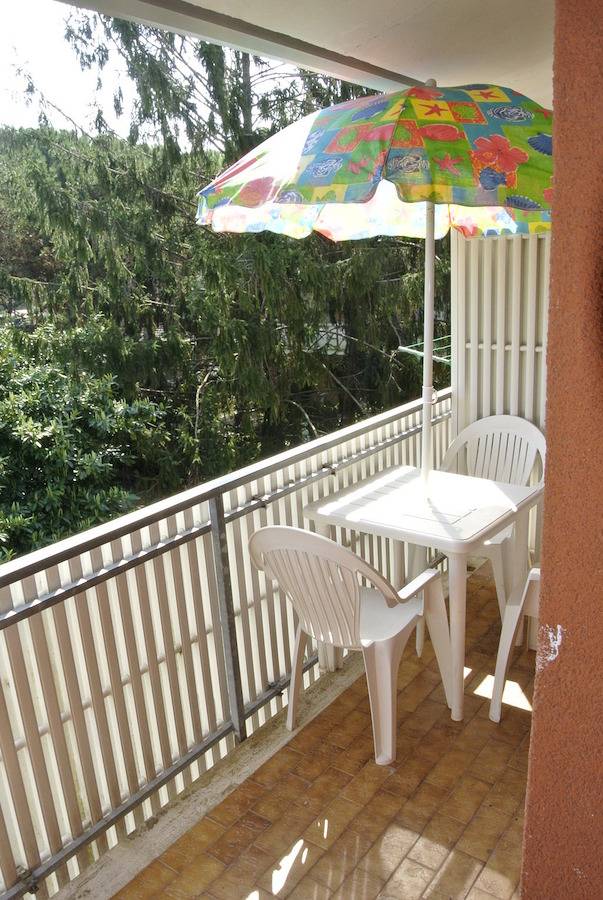 Appartement entier, Appartement de vacances pour 3 personnes avec jardin in Lignano Pineta, Lignano Sabbiadoro