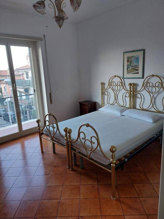 Appartamento intero, Two-Bedroom Apartment in Grottaferrata, Castelli Romani