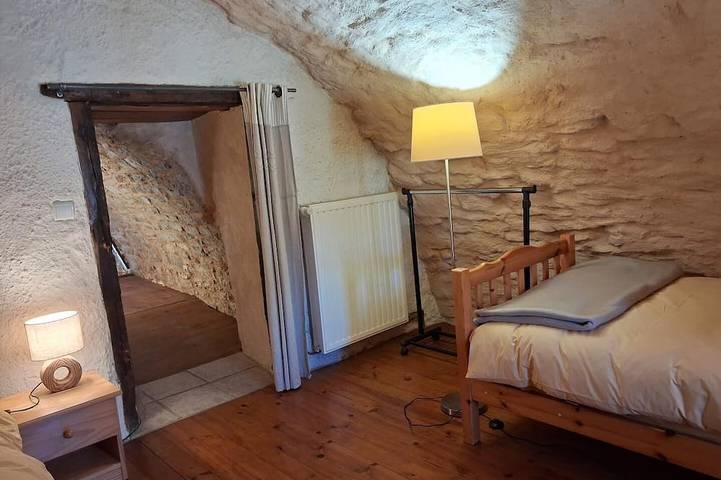 Location de vacances pour 6 personnes, avec jardin, animaux acceptés à Mas-Saint-Chély - 3