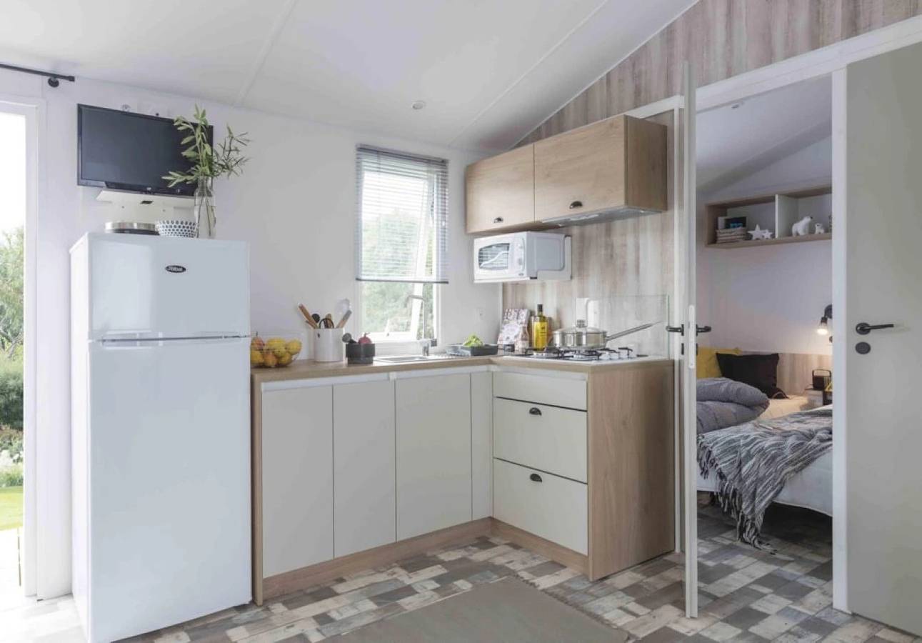 Zecamping 3 étoiles familial piscine chauffée pet friendly locatif Tv in Montpon-Ménestérol, Périgord Blanc