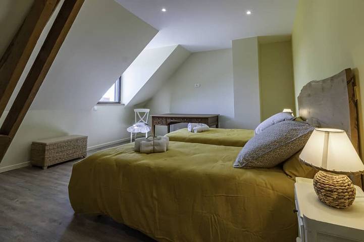 Gite de charme 4 étoiles, à la ferme en Champagne, Jacuzzi privatif in Châtillon-sur-Morin, Marne