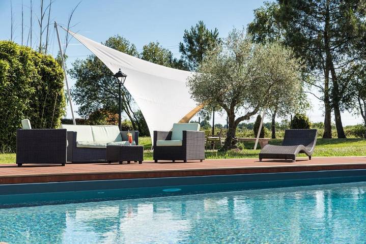 Hôtel pour 2 personnes, avec Terrasse et Jardin ainsi que Piscine et Vue à Héric