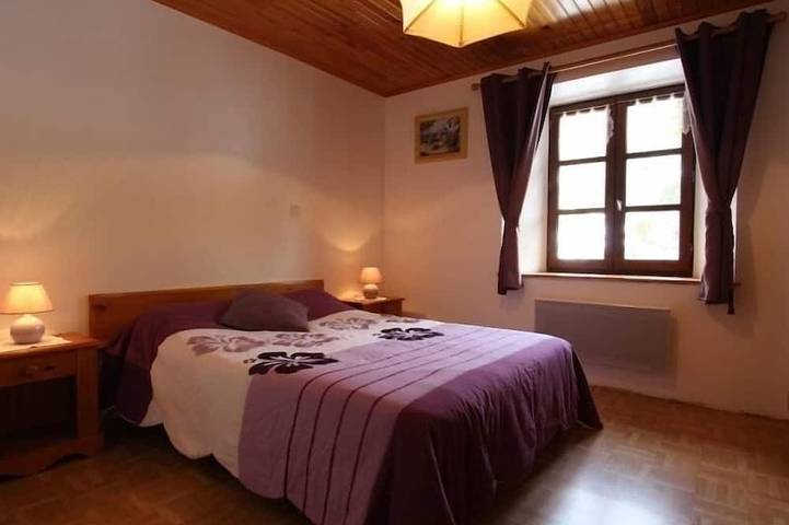 Gîte pour 6 personnes, avec jardin à Saint-Front - 2