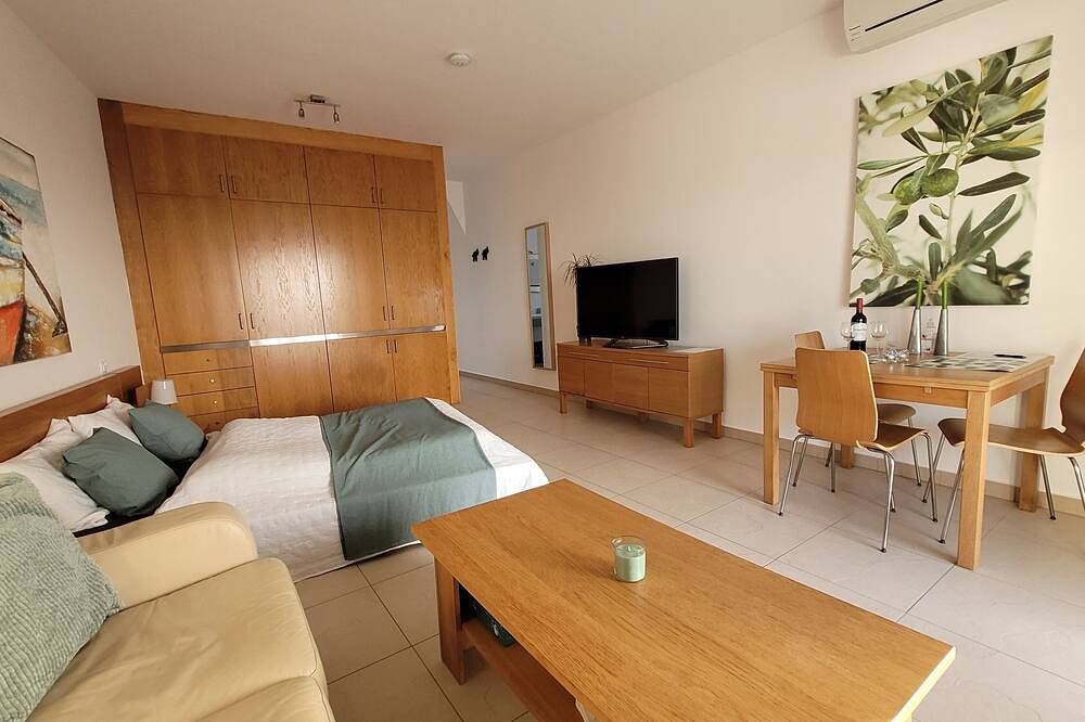 Ganze Wohnung, Moderne Unterkunft, grosser Pool, Meerblick, Sat-Tv in La Asomada, Tías