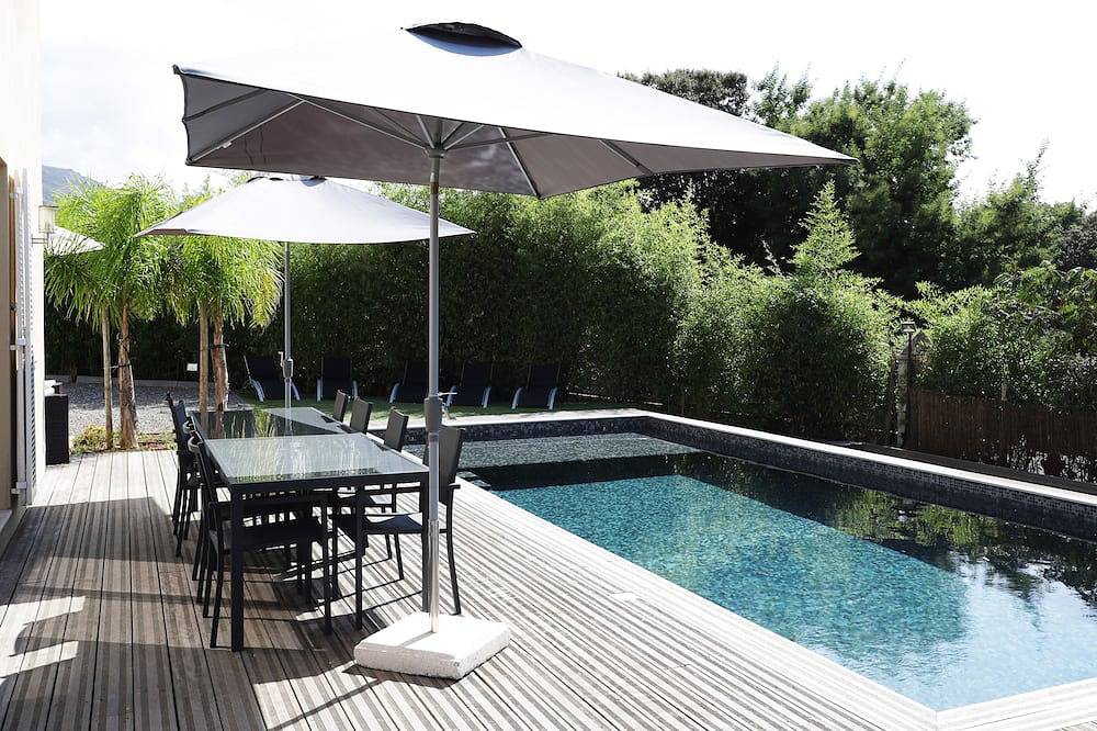 Villa pour 8 Personnes dans Saint-Florent, Cap Corse