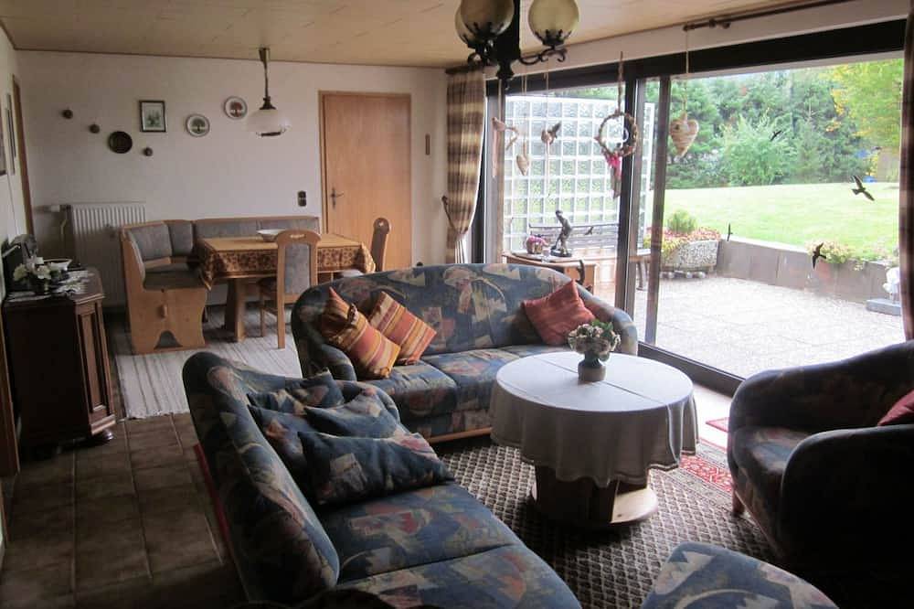 Ganze Wohnung, Mit eigener Terrasse in Küstelberg, Medebach