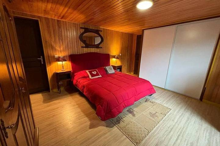 Gîte pour 12 personnes dans La Quillane - 2