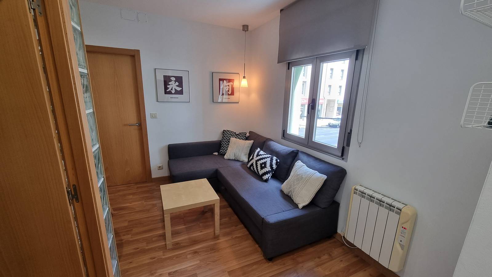 Entire holiday apartment, 2 Bed Flat - Sleeps 6 - Pets - Pool - Parking in Galician Coast