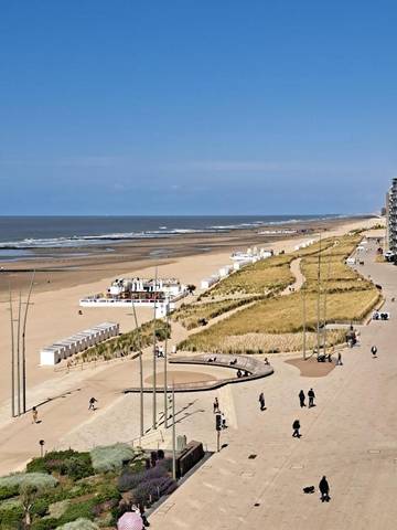 Ferienwohnung für 4 Personen, mit Ausblick und Balkon in Westende