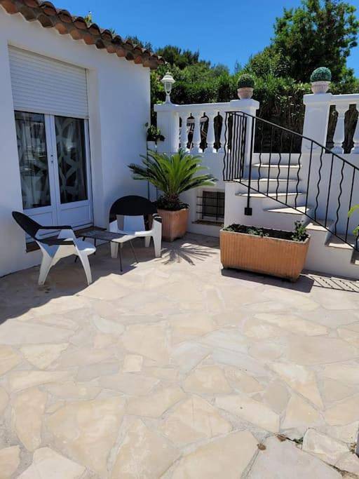 Location de vacances pour 6 personnes, avec vue et terrasse, animaux acceptés à Sophia Antipolis - 4
