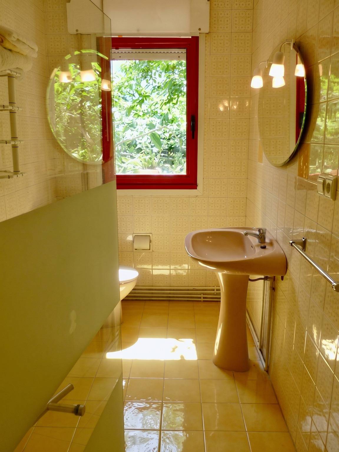 Ganze Wohnung, Gemütliche Wohnung in Mogor mit Meerblick-Terrasse - 40 m² in Marín, Rías Baixas