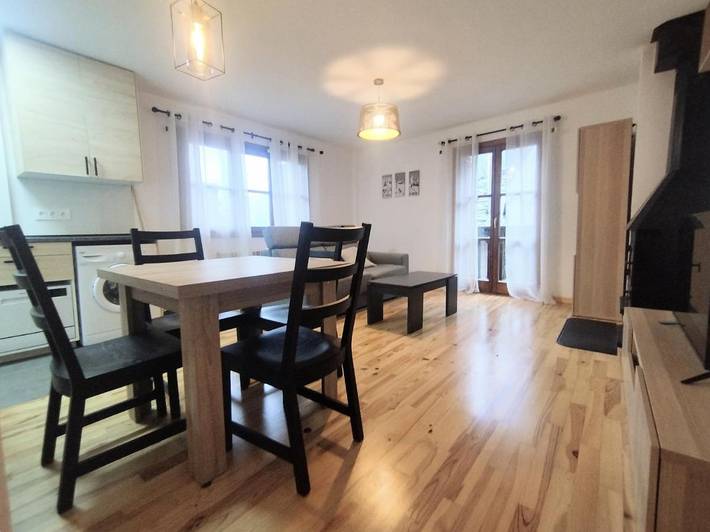 Apartamento de vacaciones para 4 personas, con vistas y balcón - 1