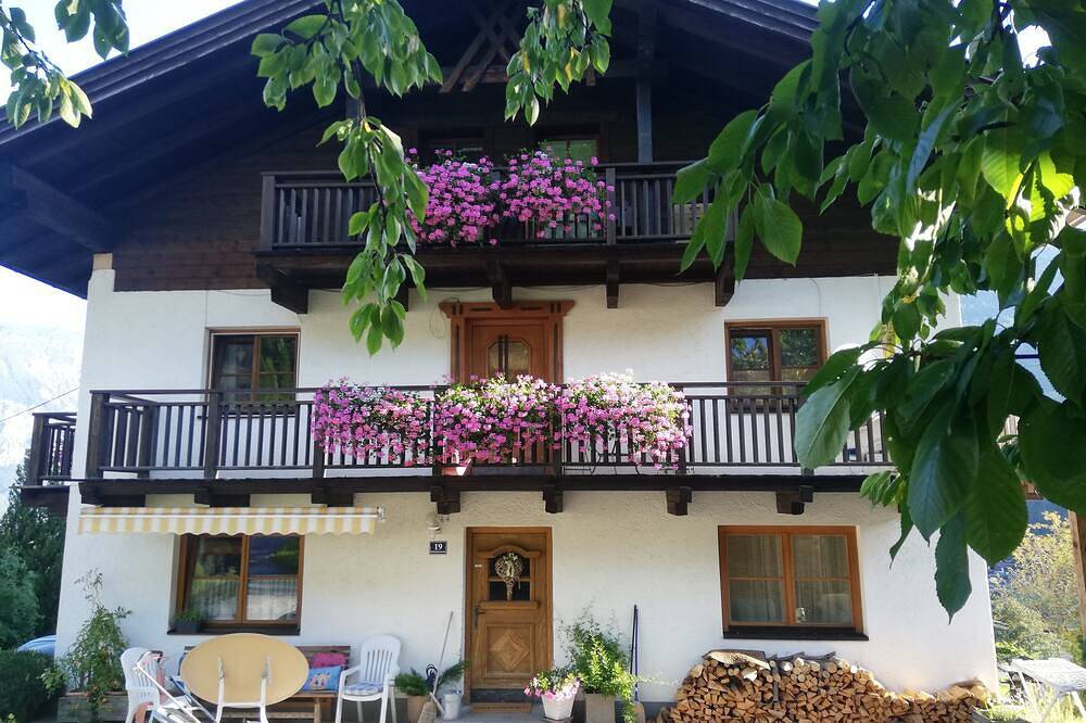 Tiroler Ferienwohnung am Eingang des Oetztales für max. 7 Personen in Sautens, Ötztal