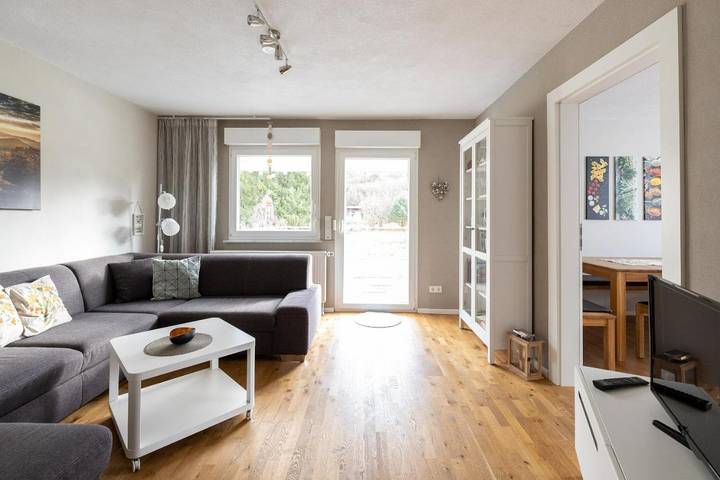 Location de vacances pour 13 personnes, avec vue et jardin à Dahn - 2