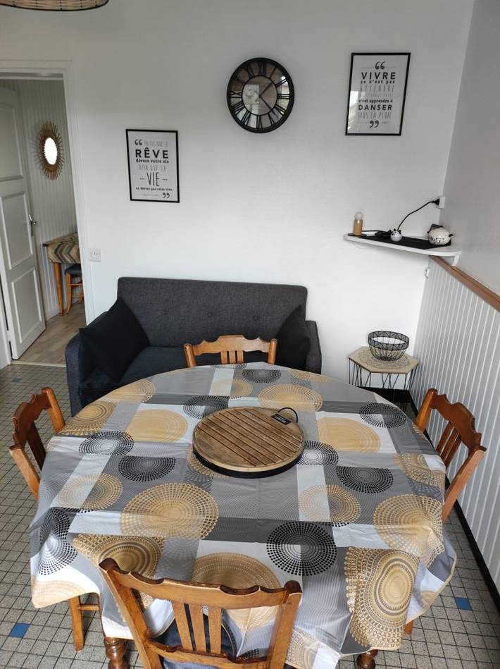 Gîte pour 4 personnes, avec jardin à Besse-et-Saint-Anastaise - 3