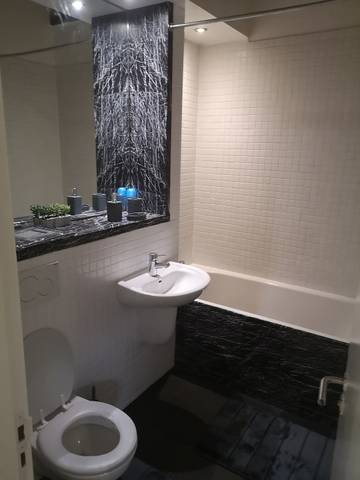 Holiday Apartment for 3 People in Bradford, West Yorkshire, Photo 3