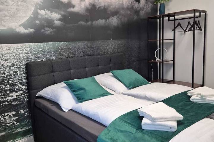 Ganze Wohnung, Luxsuite Still und Komfort Zoll Großer Balkon Tenderingssee in der Nähe in Dinslaken, Kreis Wesel