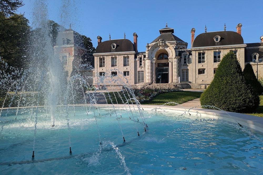 Ganze Wohnung, T2 moderne proche des Thermes & centre in Lons-le-Saunier, Jura
