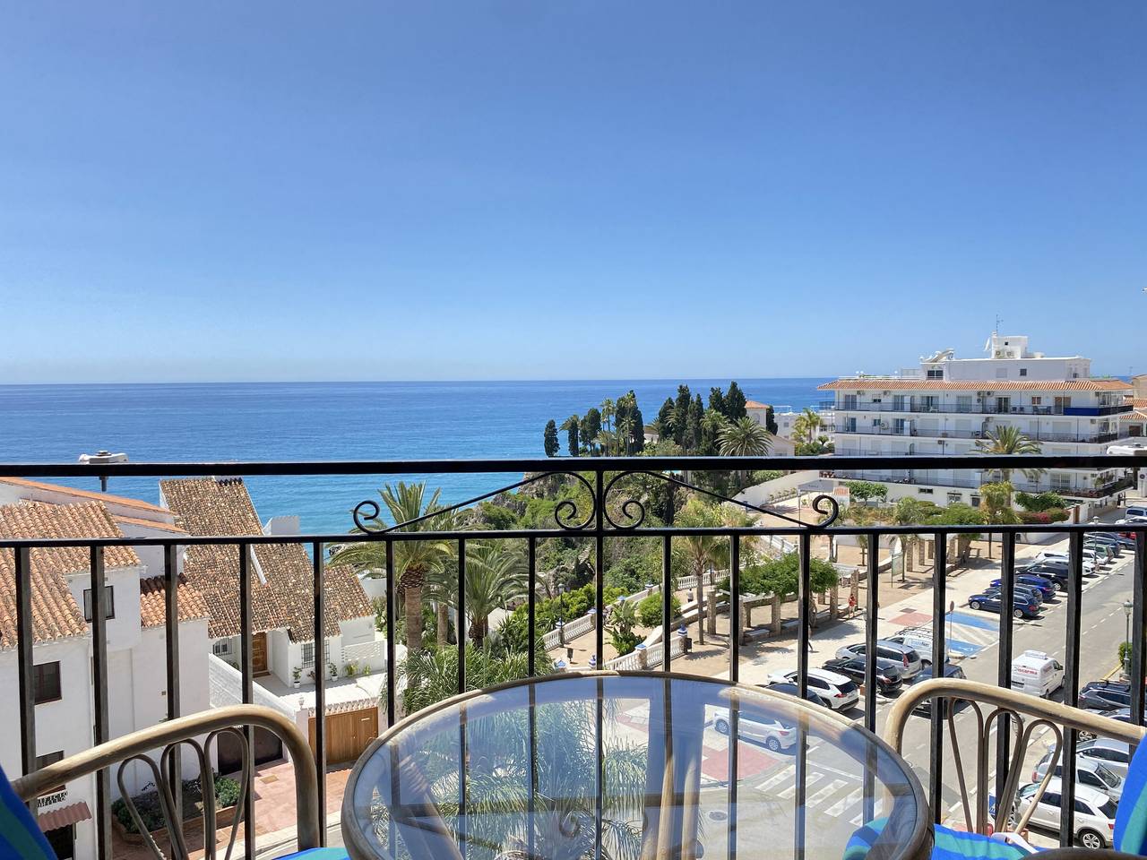 Appartement entier, Magnifique appart moderne à Nerja, proche mer avec Wi-Fi et clim in Playa Carabeíllo, Nerja