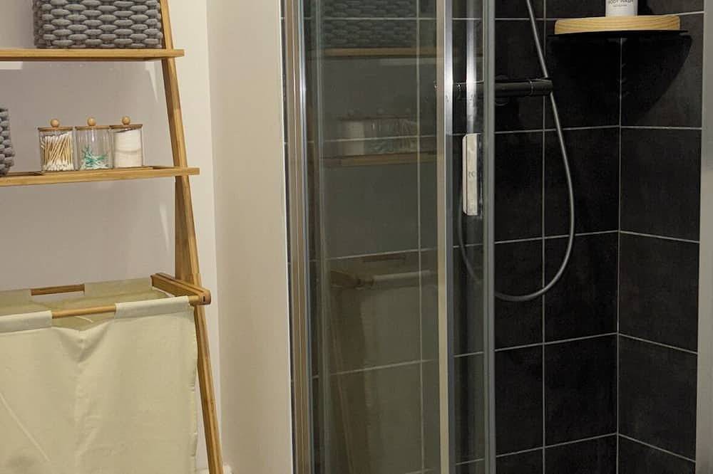 Apartamento entero, Spacious, modern apartment in Bourgoin-Jallieu, Región de La Tour-du-Pin