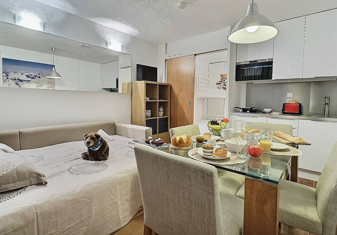 Entire studio, Résidence Home Club - Studio sleeping corner 4 people (052R) in Tignes, Vanoise National Park