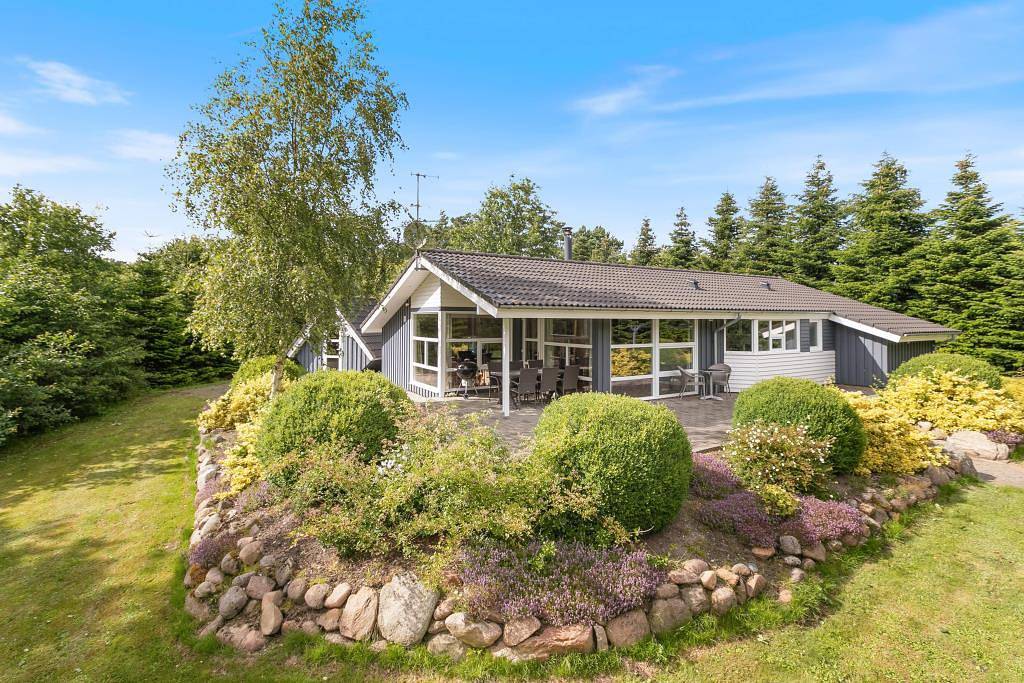 Klassisk sommerhus med spa i børnevenlige Jegum in Jegum, Jegum Ferieland