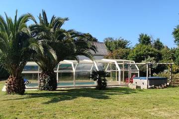 Gîte pour 8 personnes, avec jacuzzi et jardin à Logonna-Daoulas