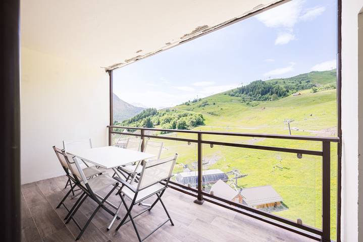 Gîte pour 10 personnes, avec Balcon et Terrasse dans Le Corbier