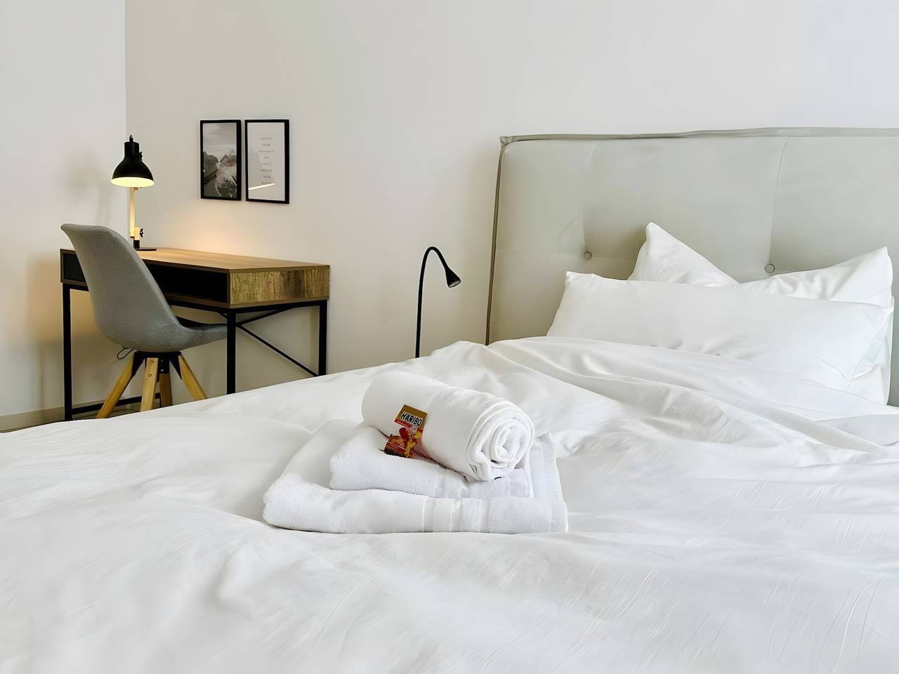 Ganze Wohnung, Moderne 3-Zi.-Wohnung Penzberg . Balkon . Parken . Bahnhof in Penzberg, Pfaffenwinkel