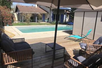 Gîte pour 8 personnes, avec jardin à Biganos