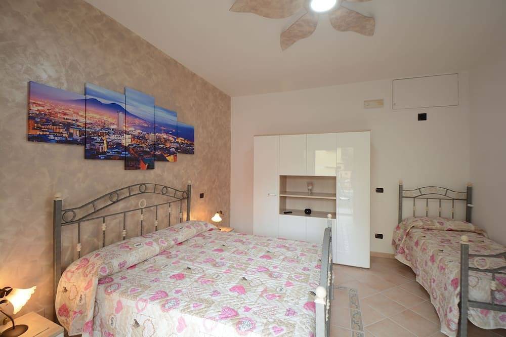 Apartamento entero, Casa de la aceituna en el centro de la península de Sorrento y la costa de Amalfi. in Pimonte, Montes Lattari