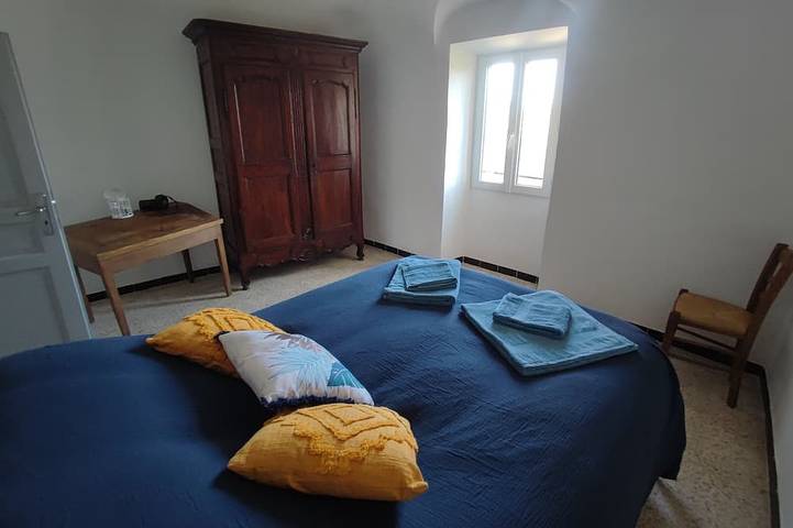 Gîte pour 8 personnes, avec jardin à Courry - 3