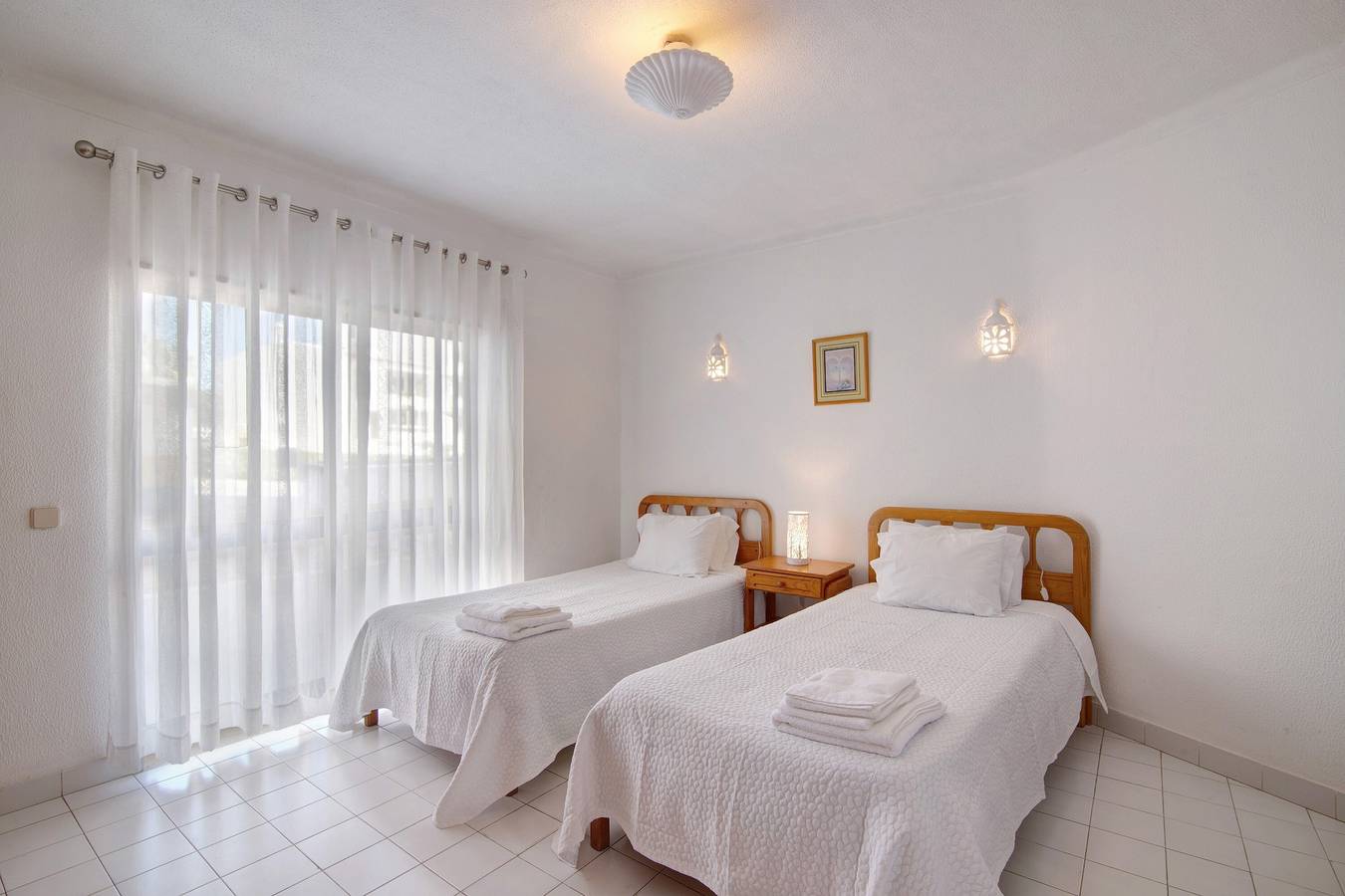 Apartamento inteiro, Apartamento 'T1 António Henriques' com Piscina Partilhada, Varanda e Wi-Fi in Monte Choro, Albufeira