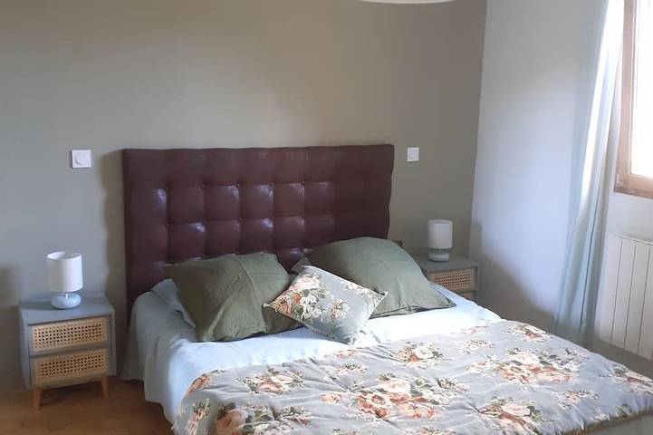 Gîte pour 4 personnes, avec piscine et terrasse ainsi que jacuzzi et jardin dans Dentelles de Montmirail - 2